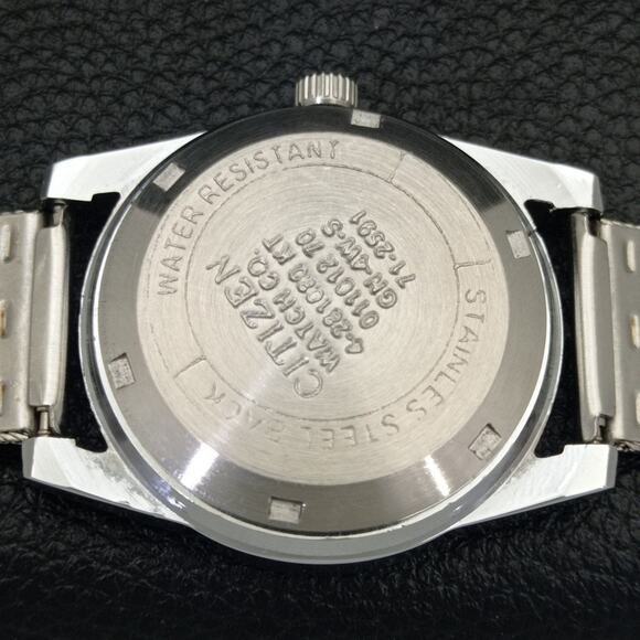 Vintage 1976 Citizen Automatic Mens Silver Watch W/daydate & Green accents - Picture 8 of 10